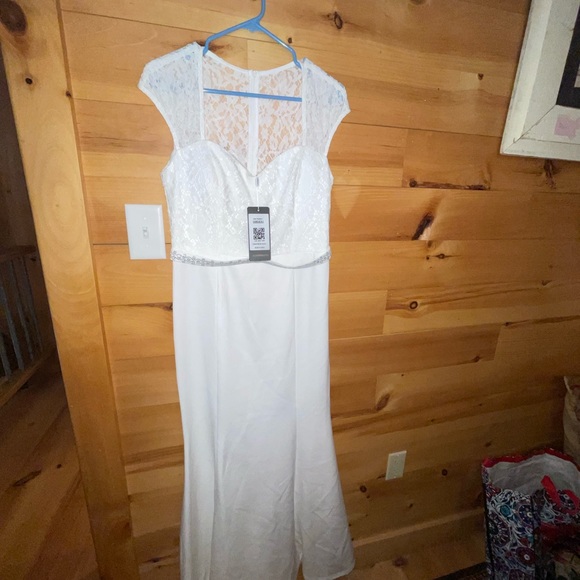 NWT. Ever-Pretty Cap Sleeve Sweetheart Mermaid Wedding Dress. Size 12 - Picture 7 of 12